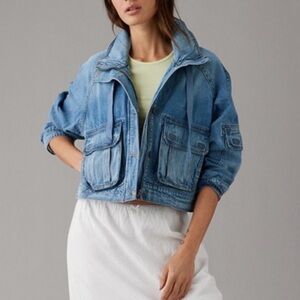 AE American Eagle Dreamy Drape Stretch Cargo Cropped Jean Jacket, Light Blue, XL